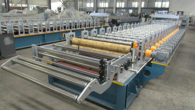 The-Machine-Pictures-of-Glazed-Tile-Roof-Roll-Forming-Machine2