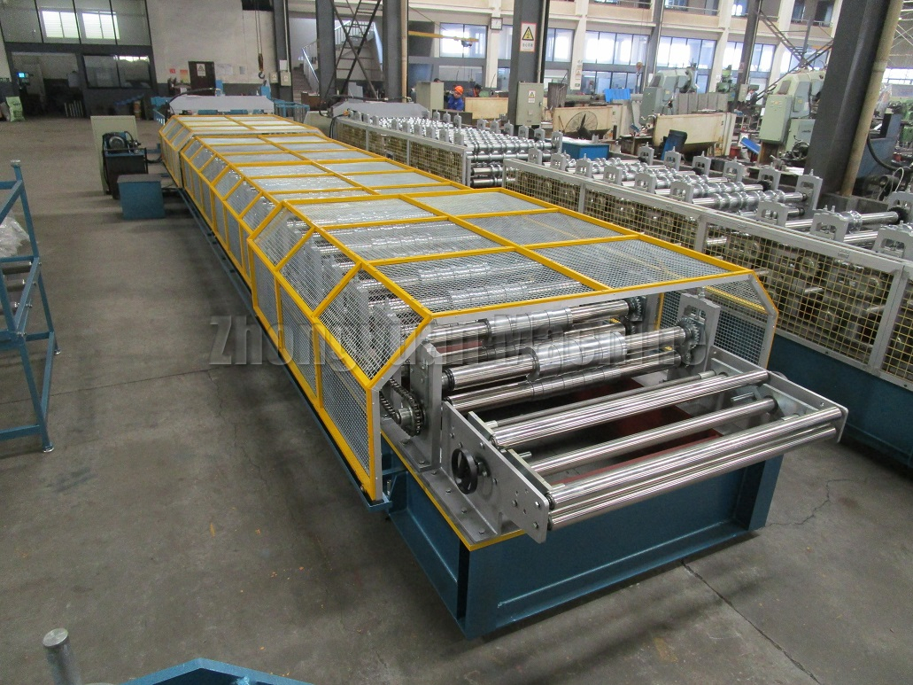 Automatic Mitsubishi controller Metal Roof Roll Forming Machine with ISO Certificate 