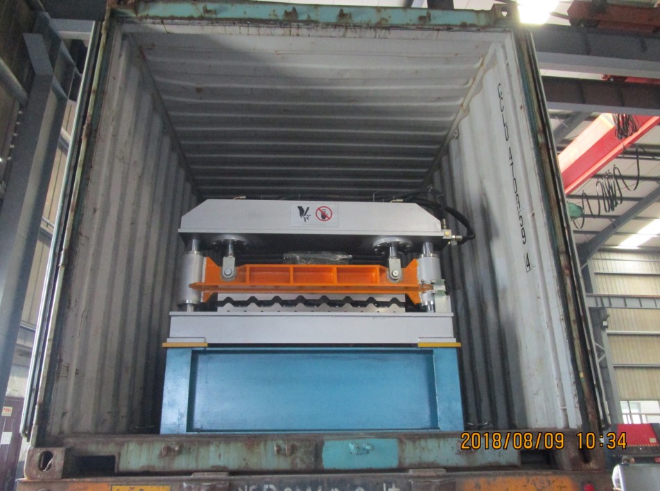 Delivery of R101 Roof Panel Roll Forming Machine to USA