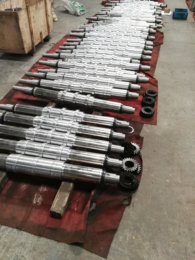 Rollers and Shafts of Metal Roll Forming Machine.jpg