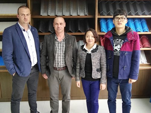 2017-04-10-Hungary-customer