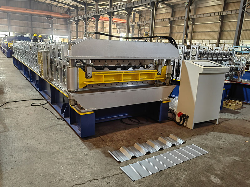 1-Metal-Roof-&-Wall-Roll-Forming-Machine