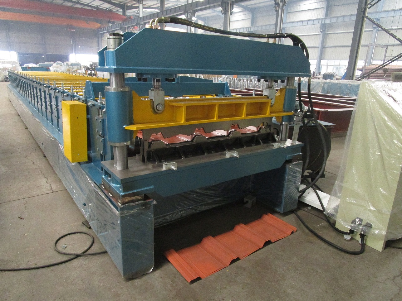 zhongyuan aluminium roll forming machine