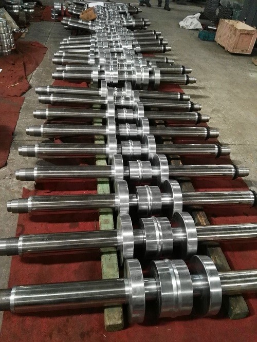 zhongyuan Metal Decking Roll Forming Machine