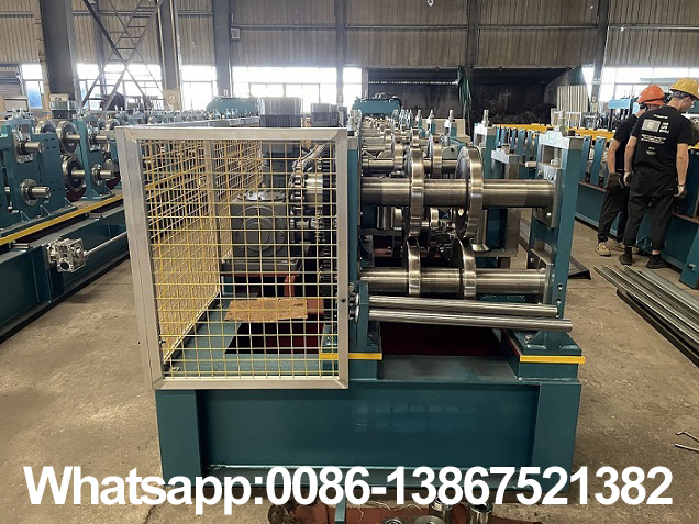 Zhongyuan z purlin roll forming machine