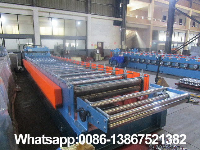 Zhongyuan roofing tile roll forming machine