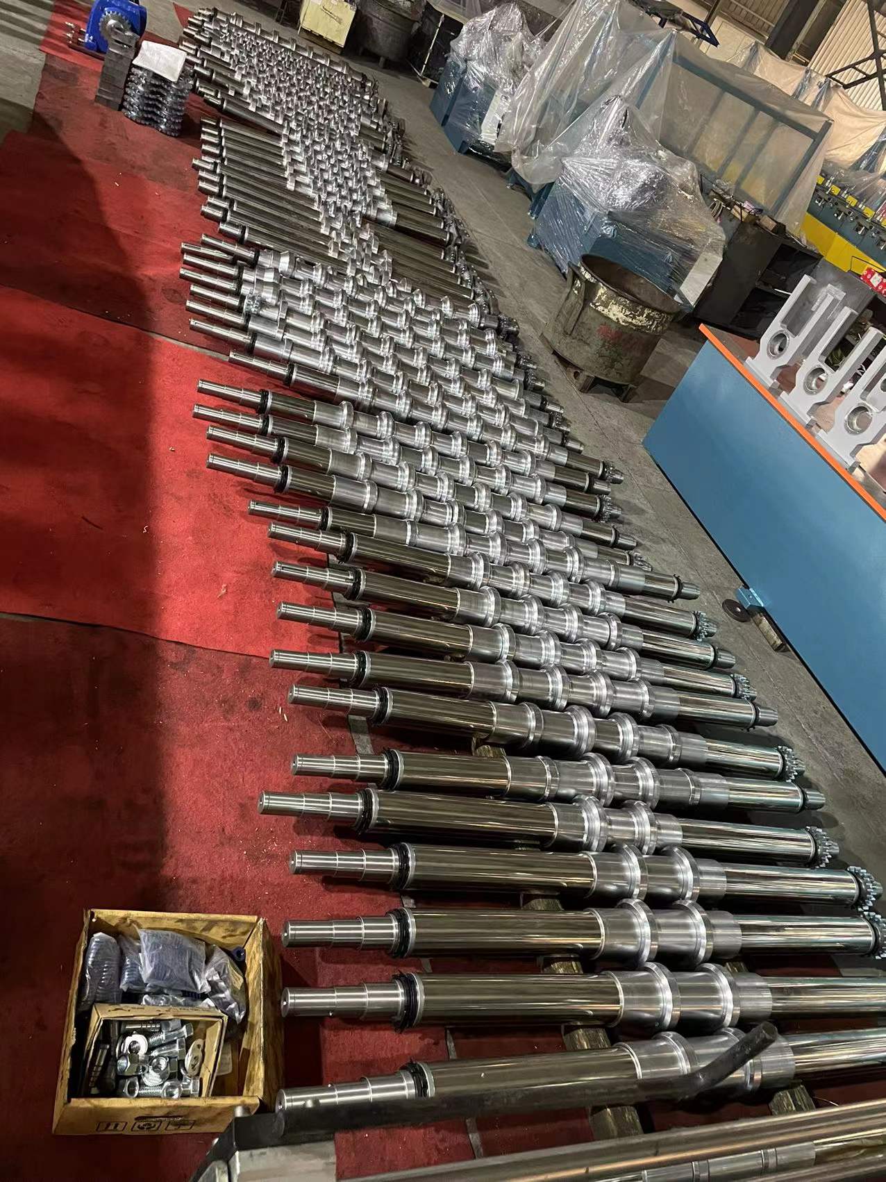 Zhongyuan assembly of rollers and shafts