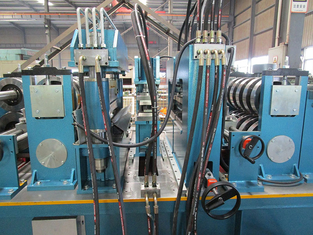 Purlin-Roll-Forming-Machine-11
