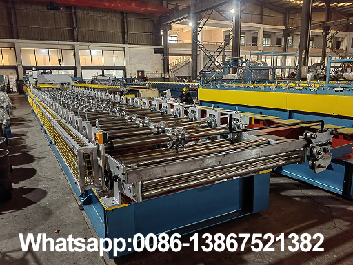 Zhongyuan roof panel roll forming machine