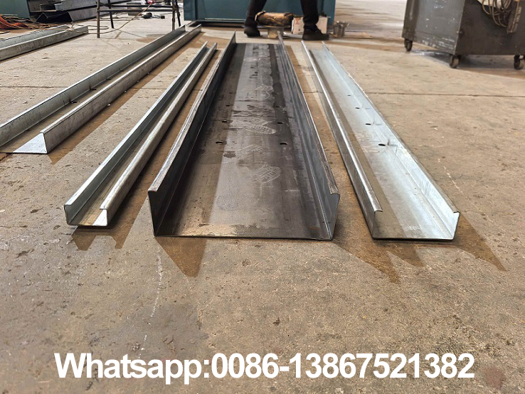 Zhongyuan c purlin forming machine