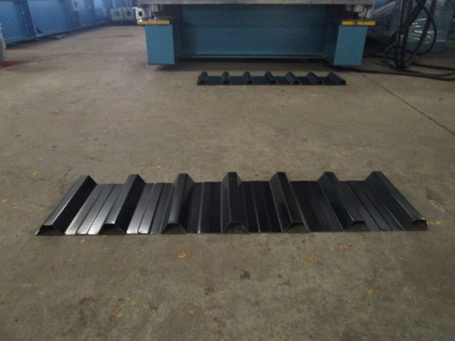 Produced-by-Double-Layer-Roll-Forming-Machine-For-Glazed-Tiles-&-Corrugated-Sheets-2
