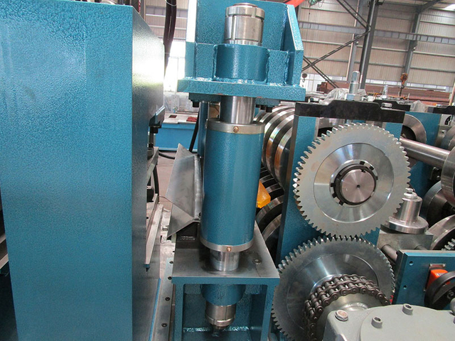 Purlin-Roll-Forming-Machine-10