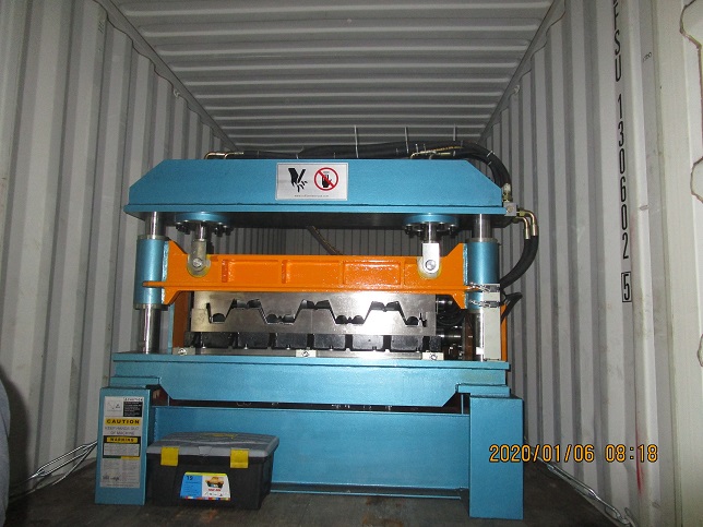 Zhongyuan deck roll forming machine 1