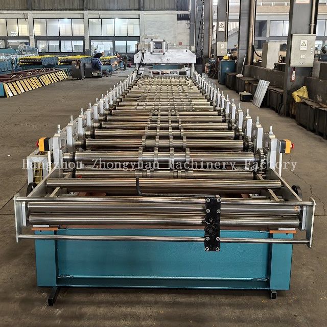 Metal Roofing Roll Forming Machine with Electric Cutting