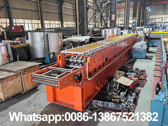 Zhongyuan c fence roll forming machine (1)