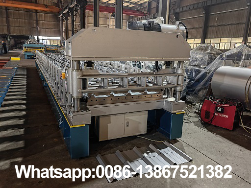 Zhongyuan metal roofing machine