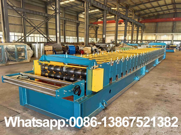 Zhongyuan deck roll forming machine