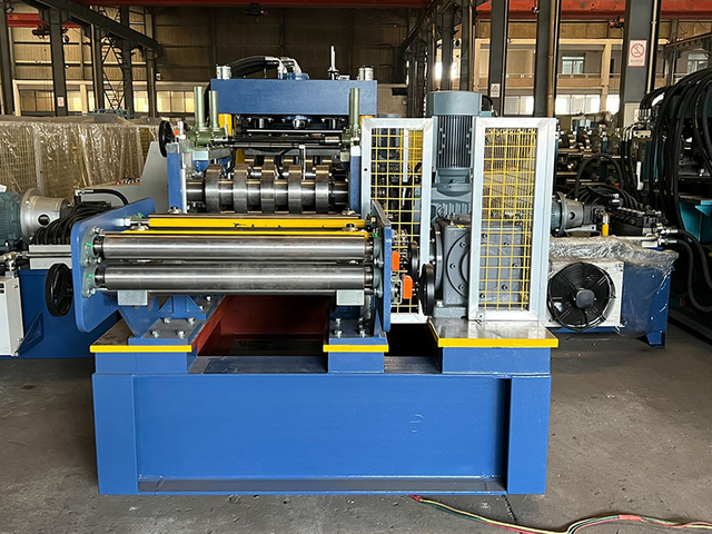 Purlin-Roll-Forming-Machine-4