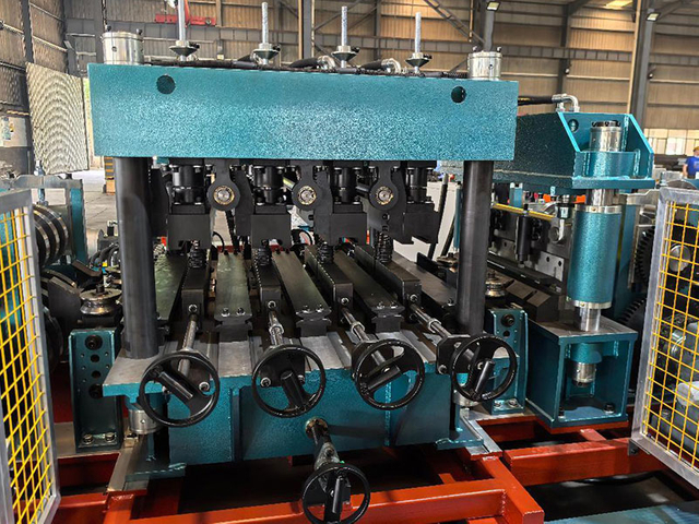 Purlin-Roll-Forming-Machine-1