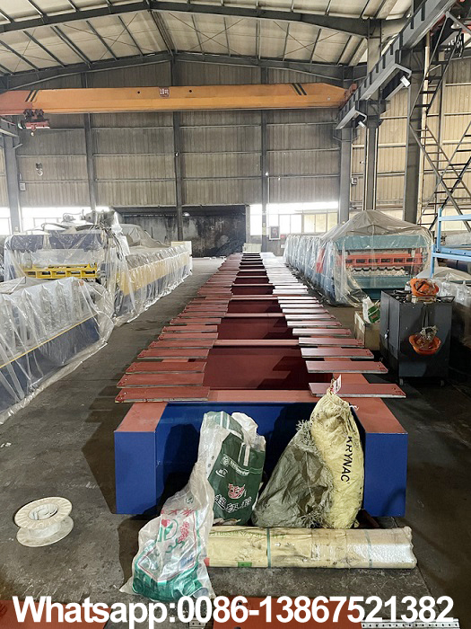 Zhongyuan metal deck machine