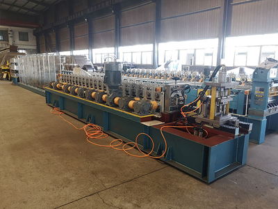 Upright-Roll-Forming-Machine1