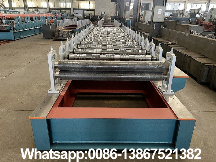 Zhongyuan glazed step tile forming machine