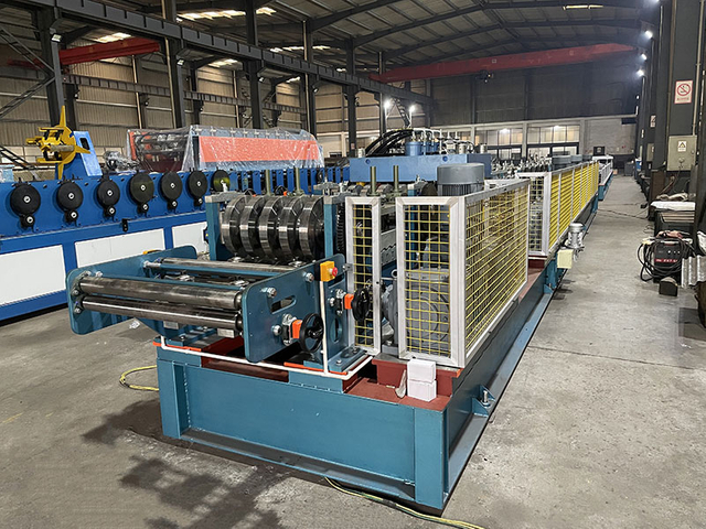 Purlin-Roll-Forming-Machine-7