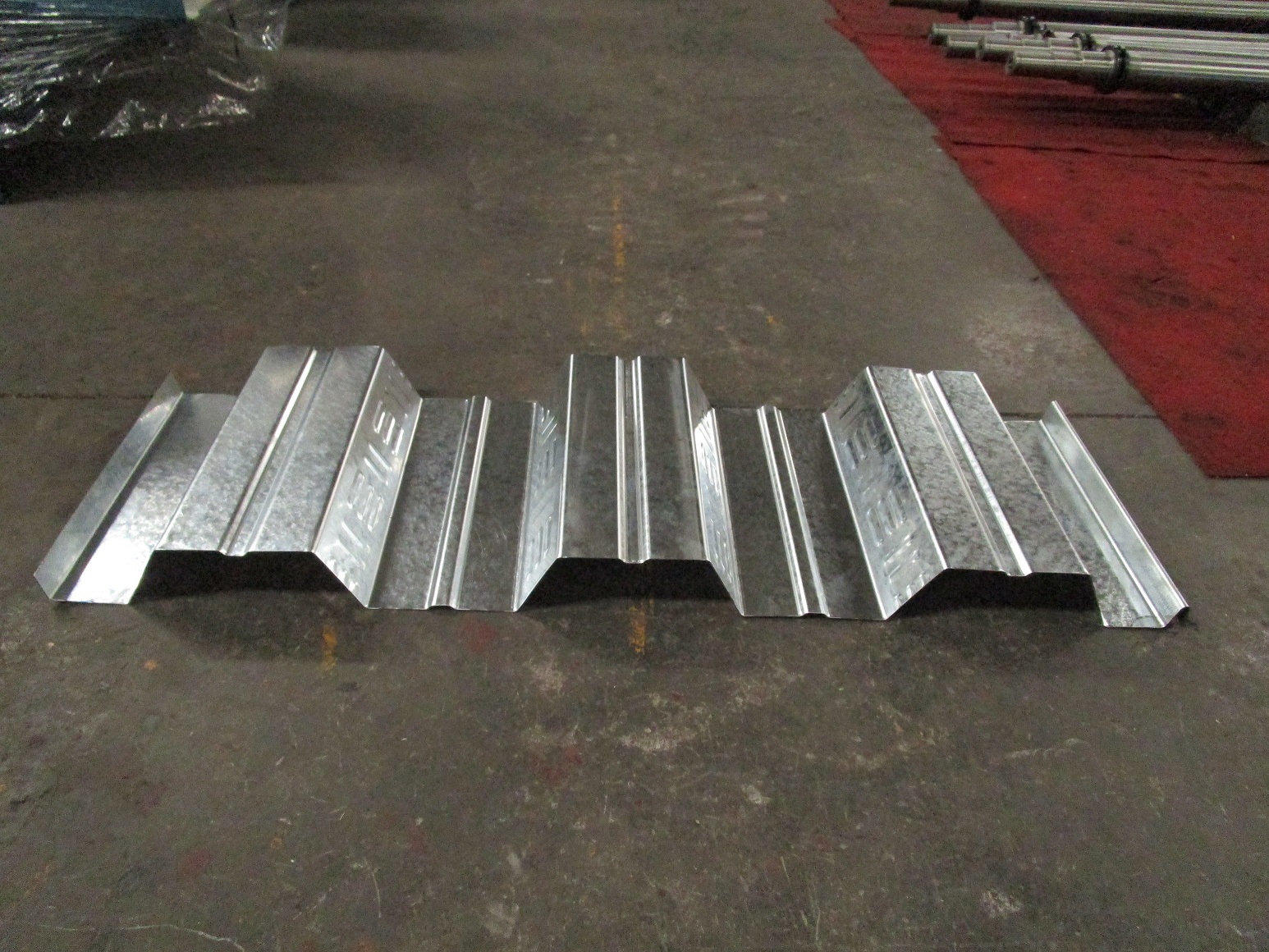 zhongyuan steel deck roll forming machine