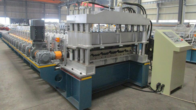 The-Machine-Pictures-of-Glazed-Tile-Roof-Roll-Forming-Machine