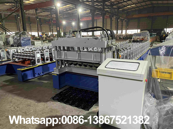 Zhongyuan roll forming machine tile making