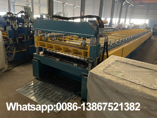 Zhongyuan door panel roll forming machine (5)