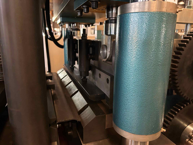 Pre-Cutting Unit